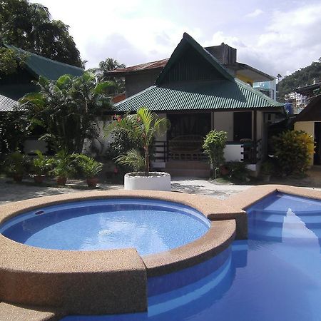 Seashore Beach Resort Puerto Galera Esterno foto